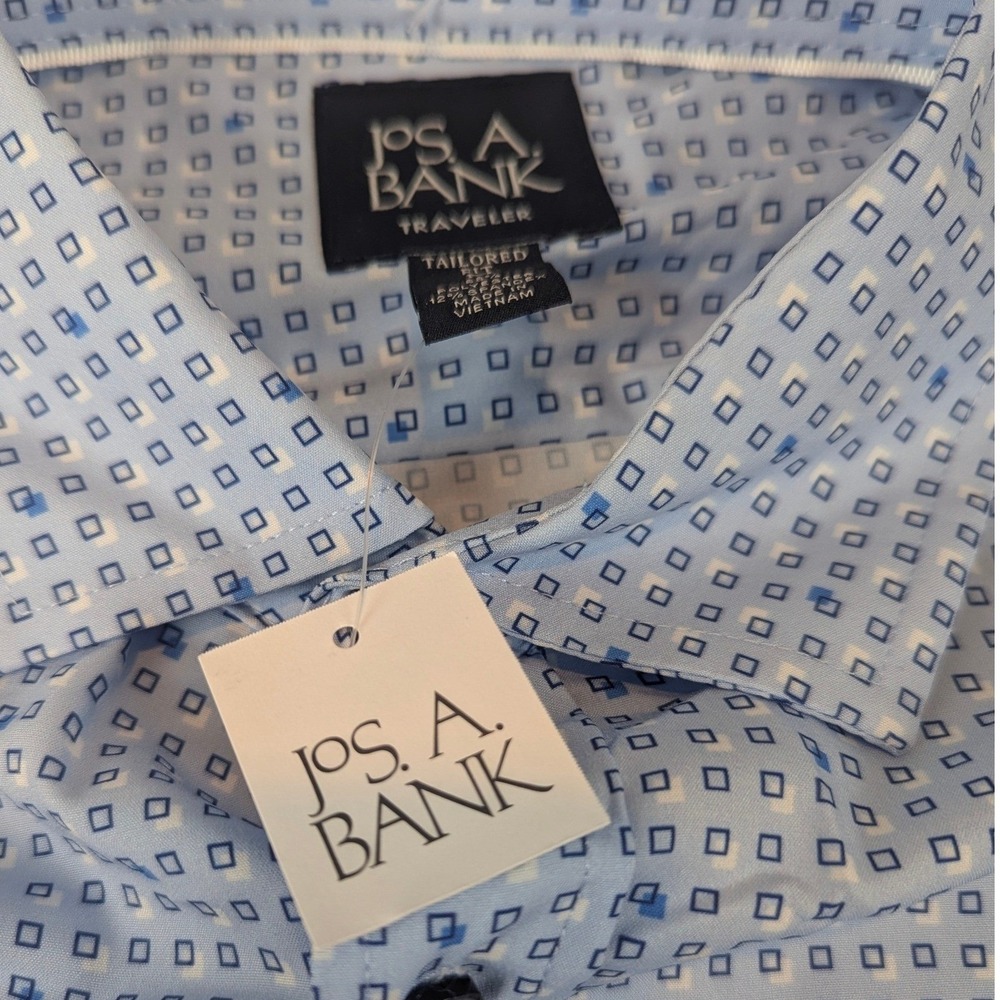 Jos A Bank Traveler Tailored Shirt Mens Med Blue Modern Office Preppy TravelNWT